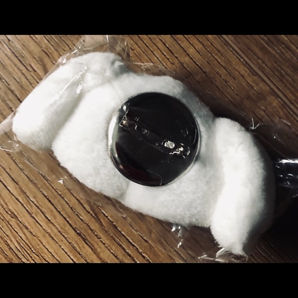 CINNAMOROLL-NWOT Plush Pin/Brooch - Picture 3 of 7